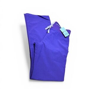 NWT Figs Livingston Basics purple women’s size XS